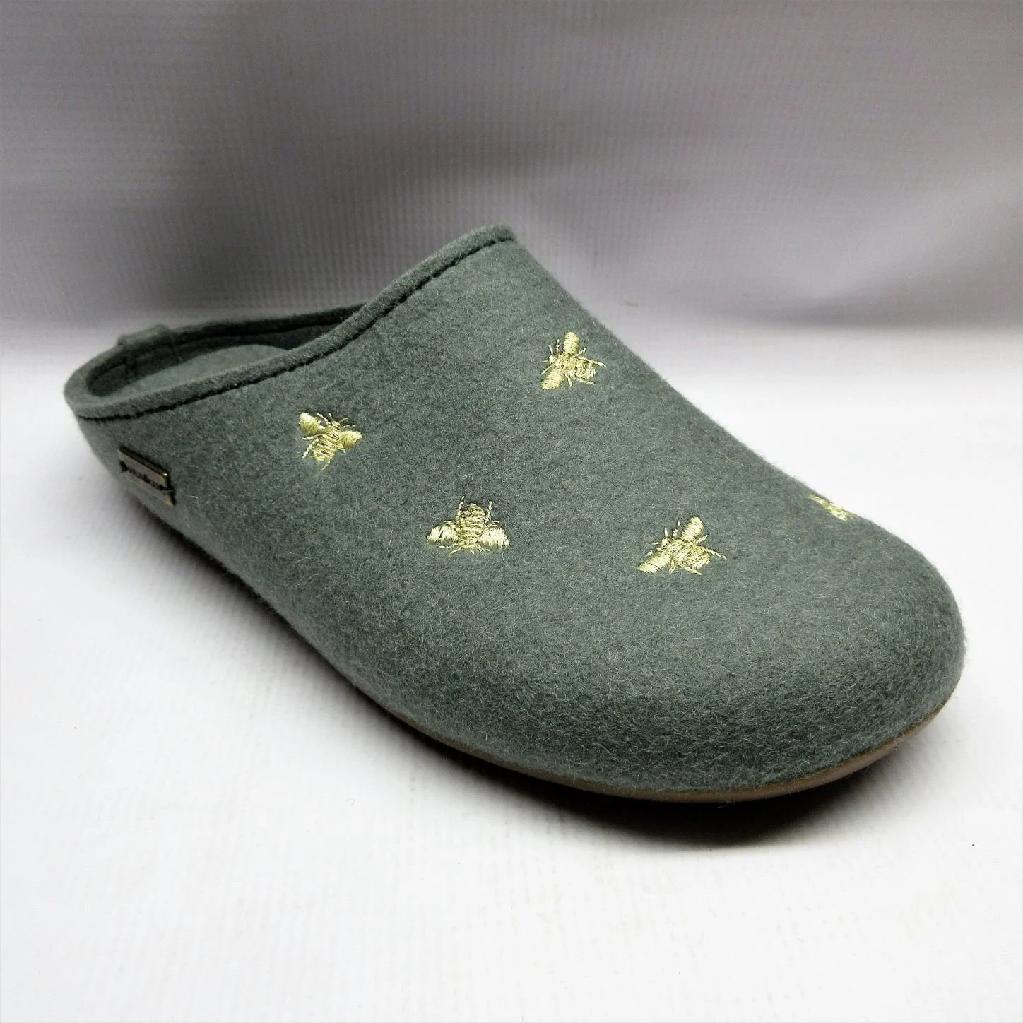 Haflinger Slippers Women Api (Bees) in Kiwi.JPG