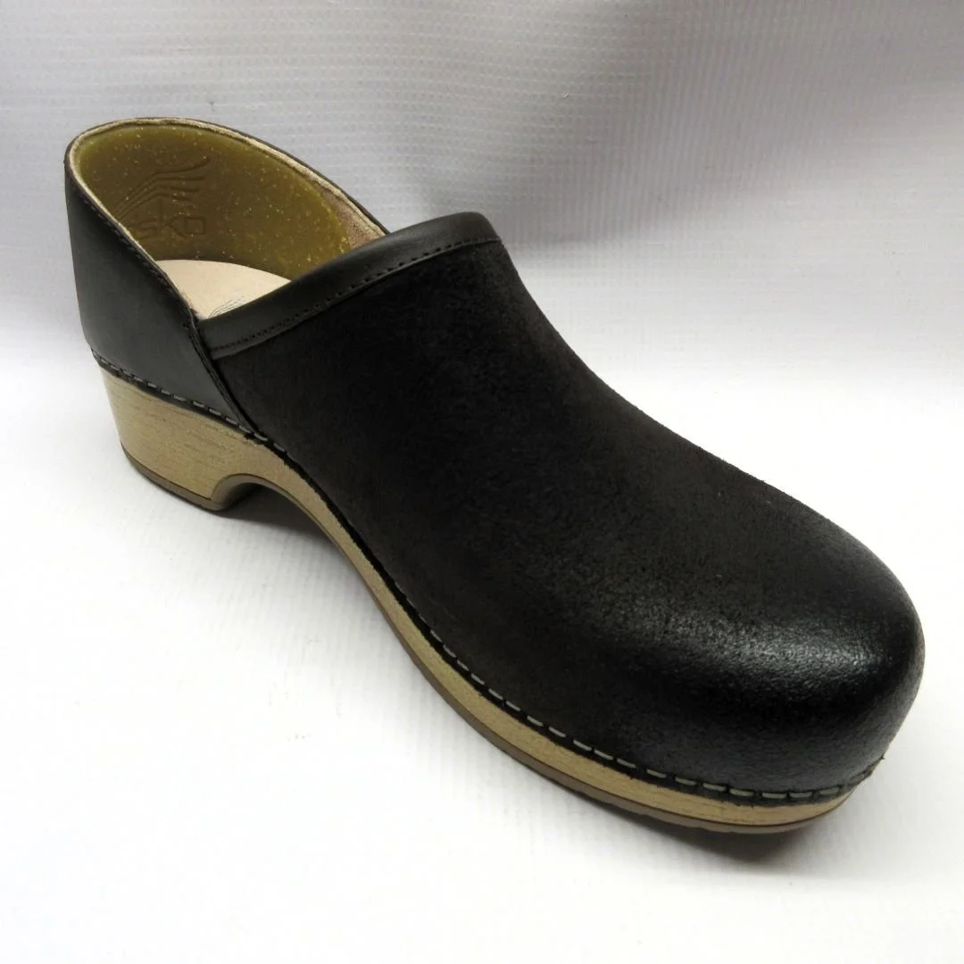 Dansko loralie moss hot sale