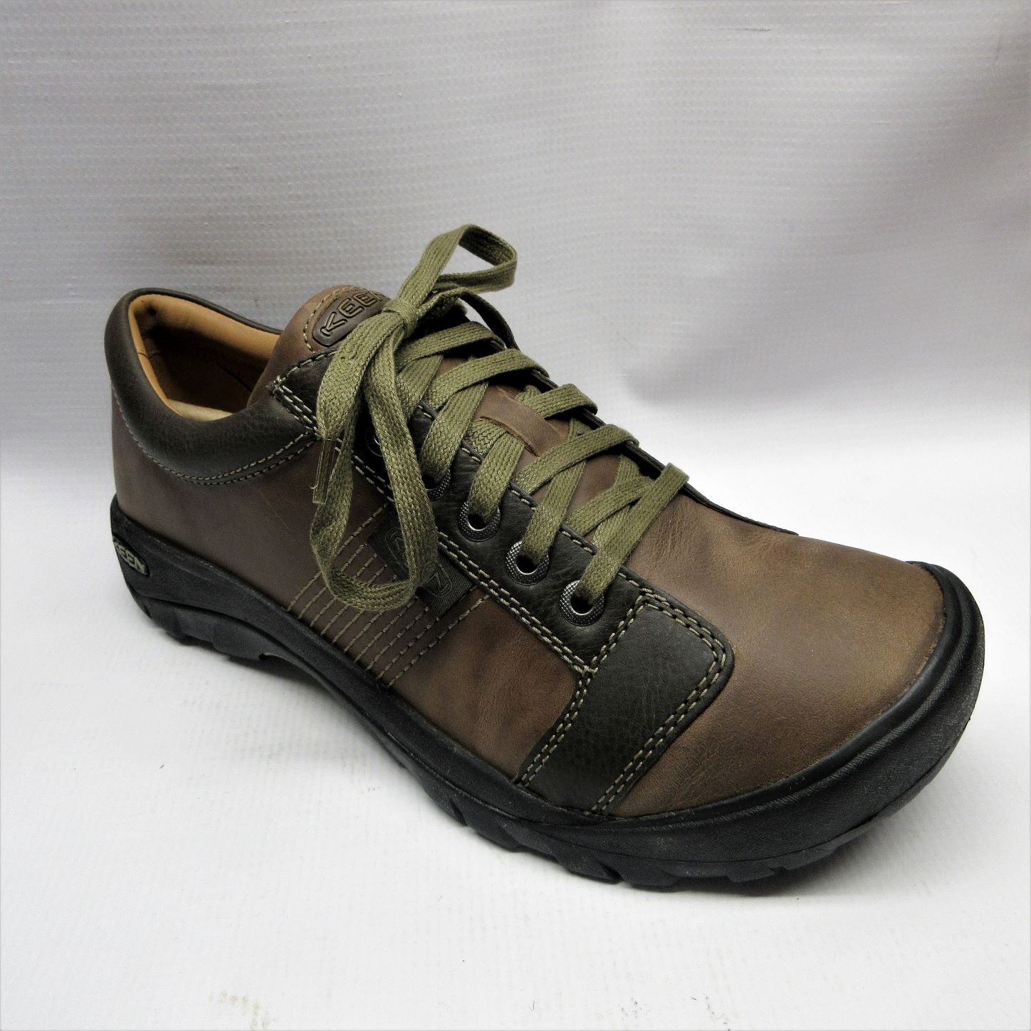 Keen Shoes Men Austin in Chocolate.JPG