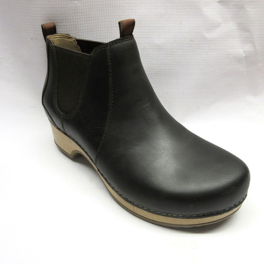 brown dresses ISA-AT - Women's metallic leather ankle boot with side elastics main image 0