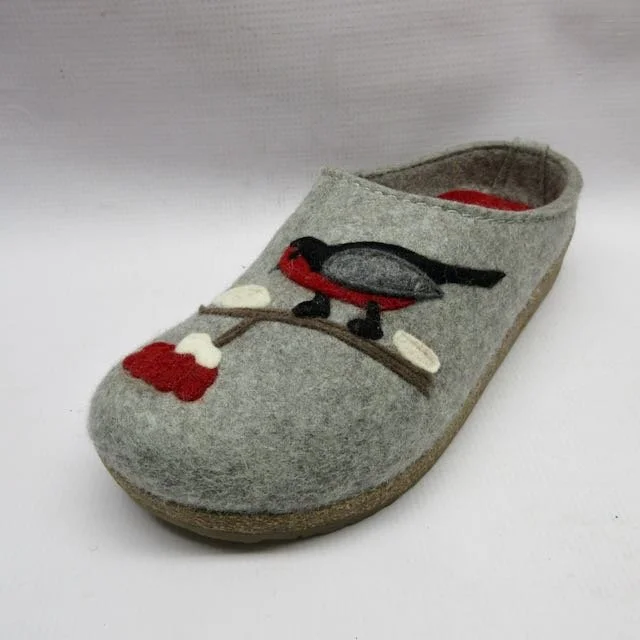 Haflinger Slippers Unisex Winterbird in Grey Size 39 Left.jpeg