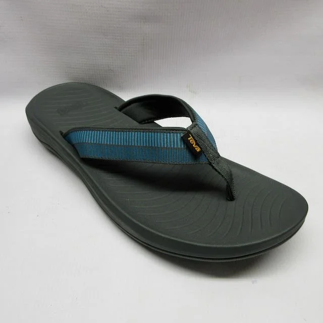Teva Sandals Men Hurricane Flip in Blue.jpeg