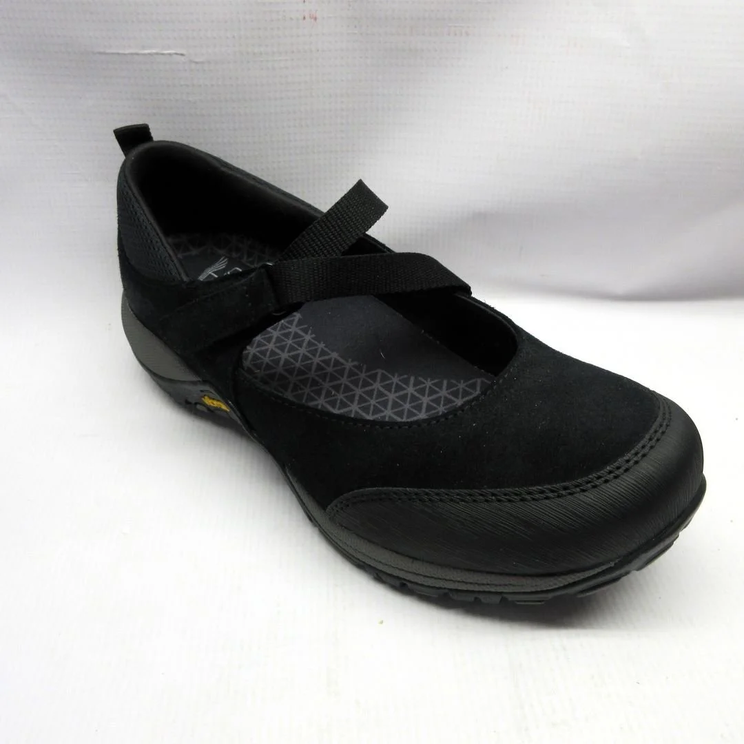 Dansko Shoes Women Primrose in Black.JPG