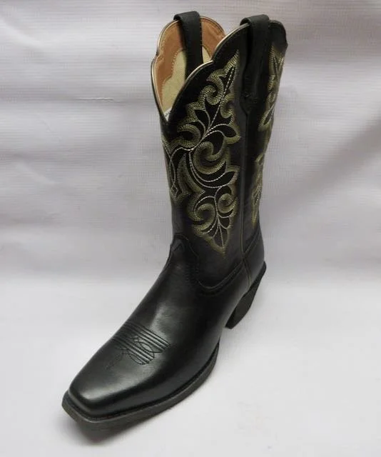 Ariat Boots Women Round Up Square Toe in Black Left.jpeg