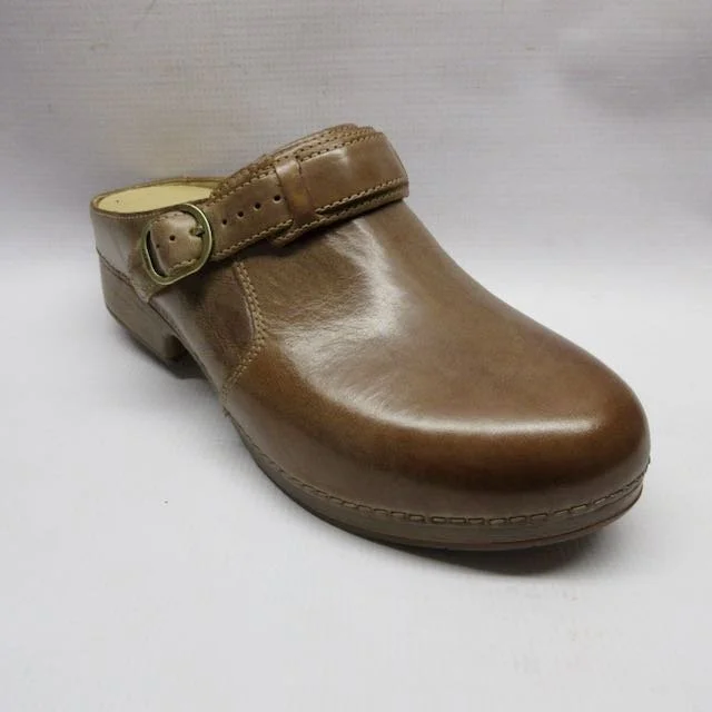 Dansko Shoes Women Millie in Tan.jpeg