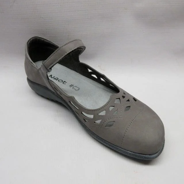 Naot Shoes Women Agathis in Grey Size 37.jpeg