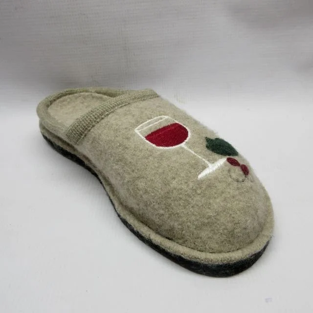 Haflinger Slippers Unisex Wine Time in Beige.jpeg