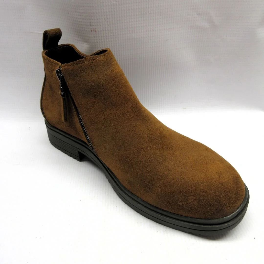 Minnetonka Boots Women Joyelle in Brown Size 7.JPG