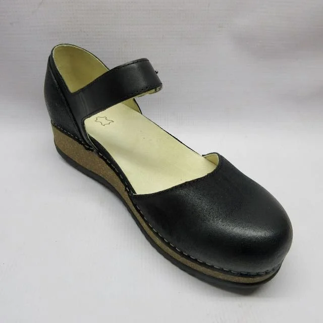 Dansko Shoes Women Mae in Black.jpeg