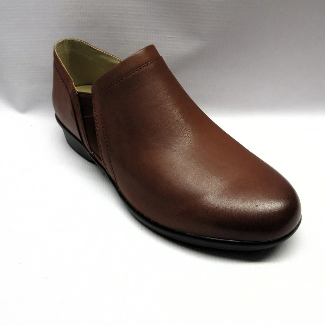 Dansko Boots Women Cheryl in Russet.JPG