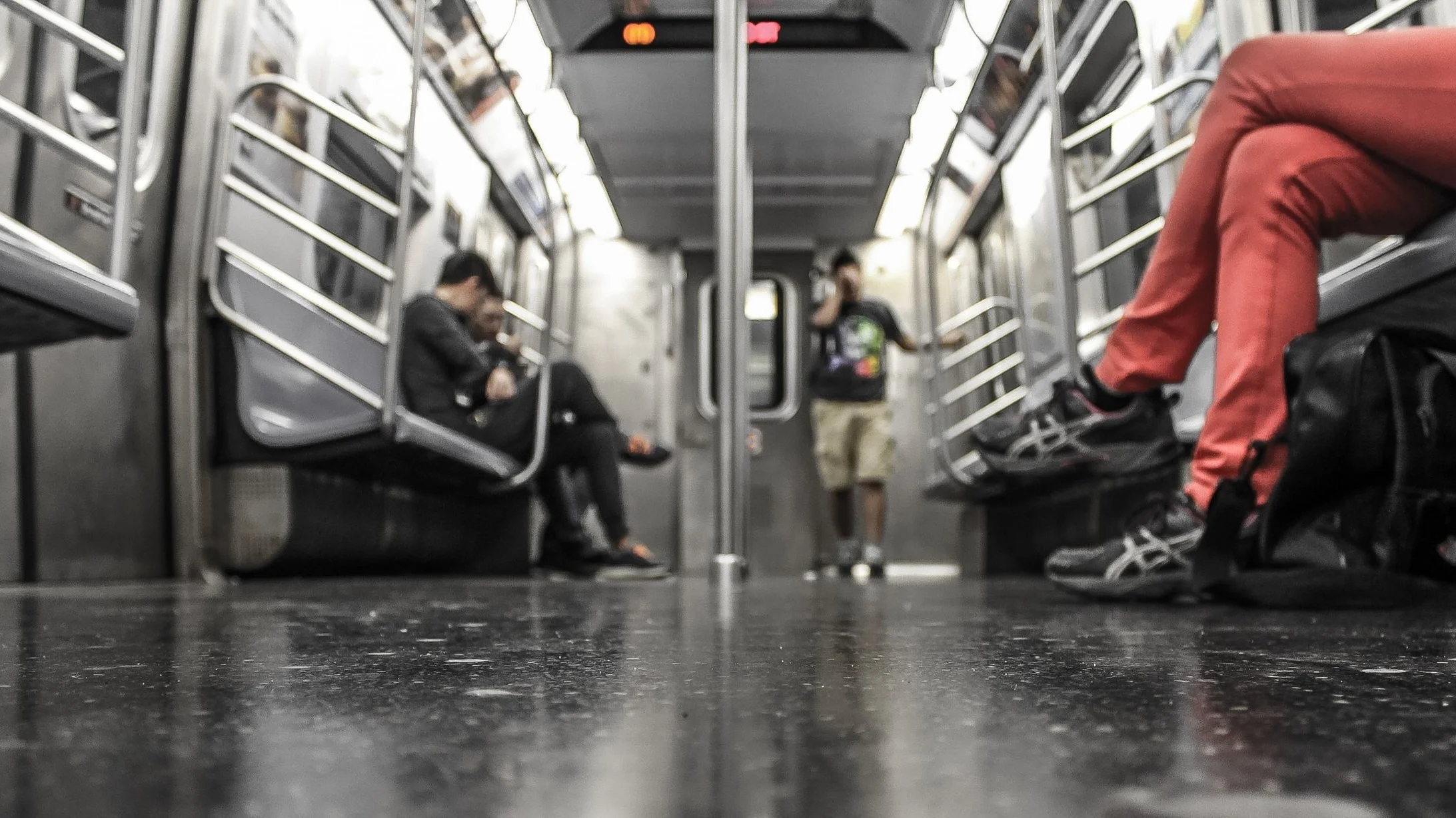people-public-transportation-subway-11839.jpg