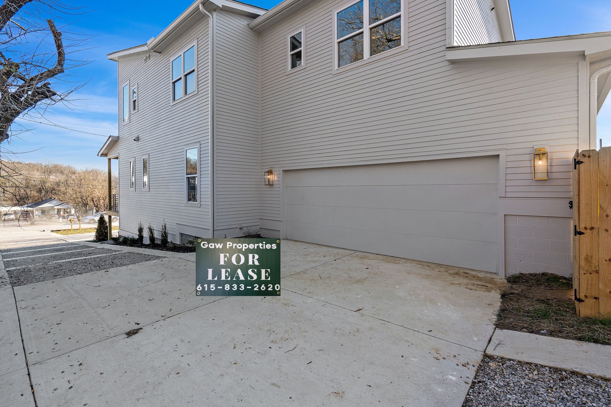 35-Pixel Crew_2117 Courtney Ave 34.jpg