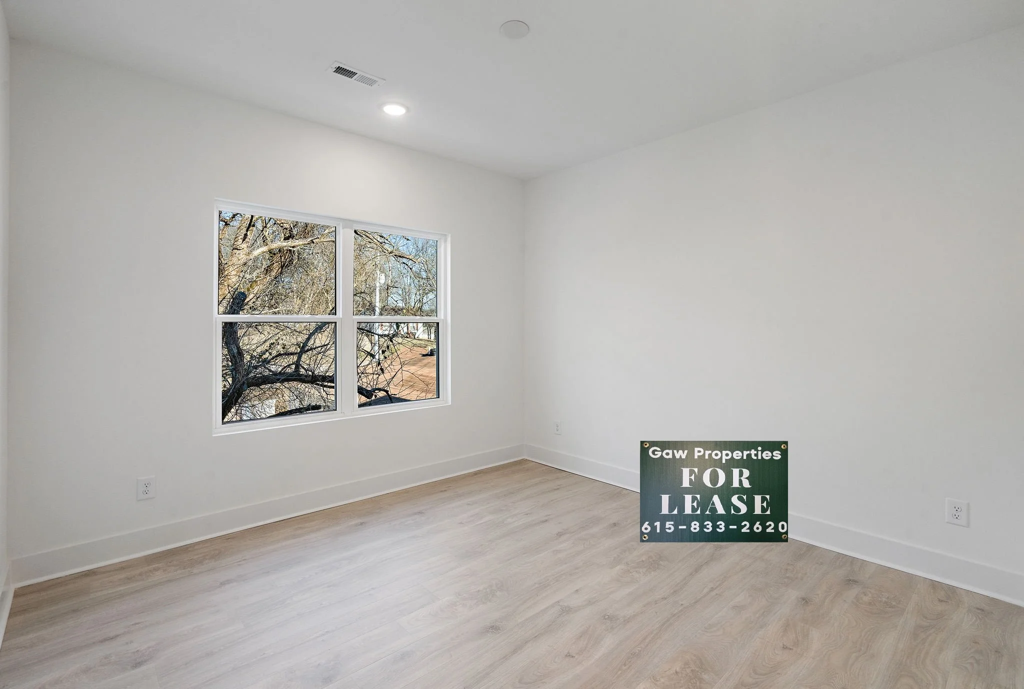 31-Pixel Crew_2117 Courtney Ave 19.jpg