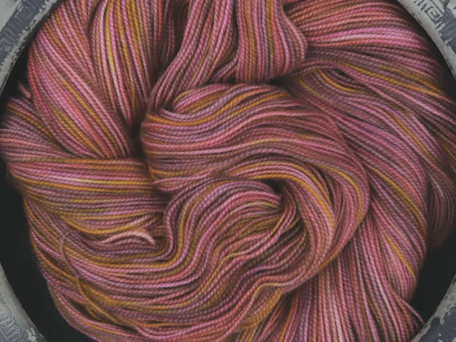 Feet First Twins 1707