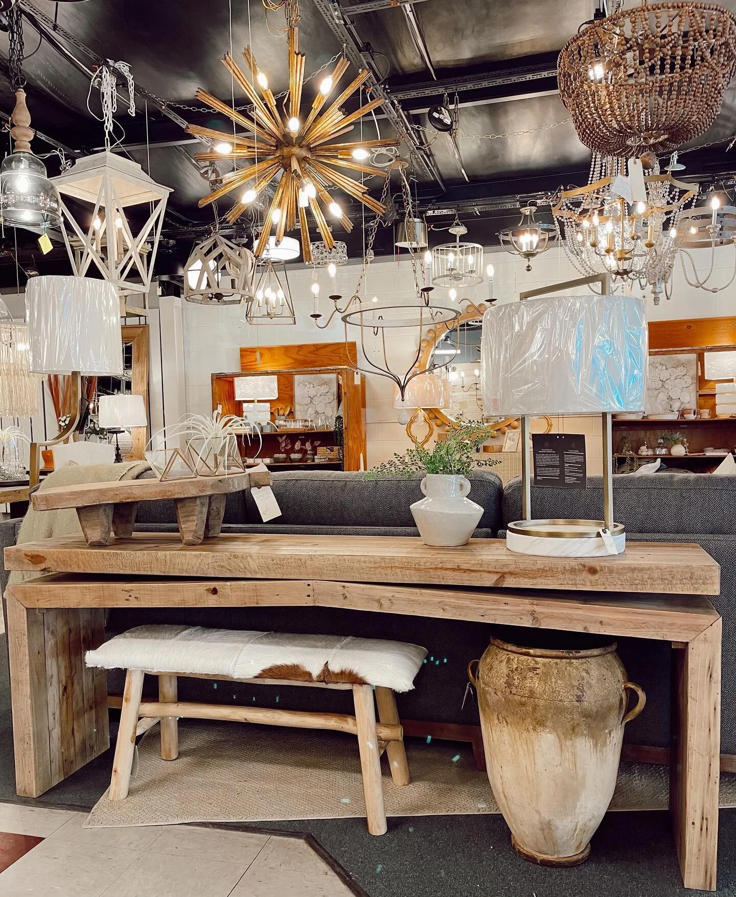 Lighting Unlimited + living