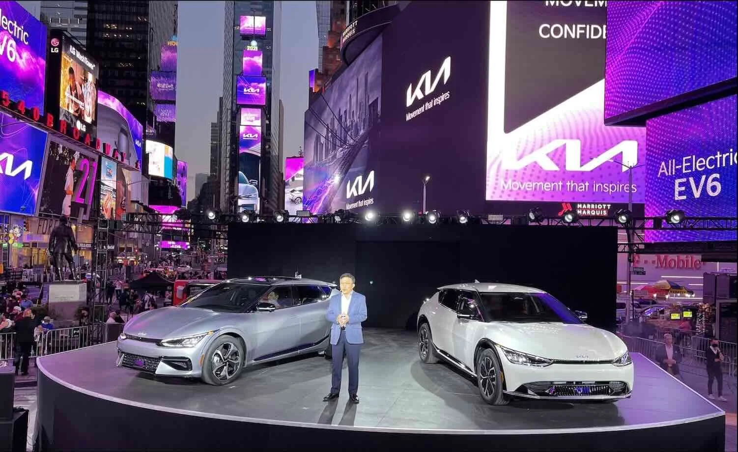 EV6 Reveal 003.jpg