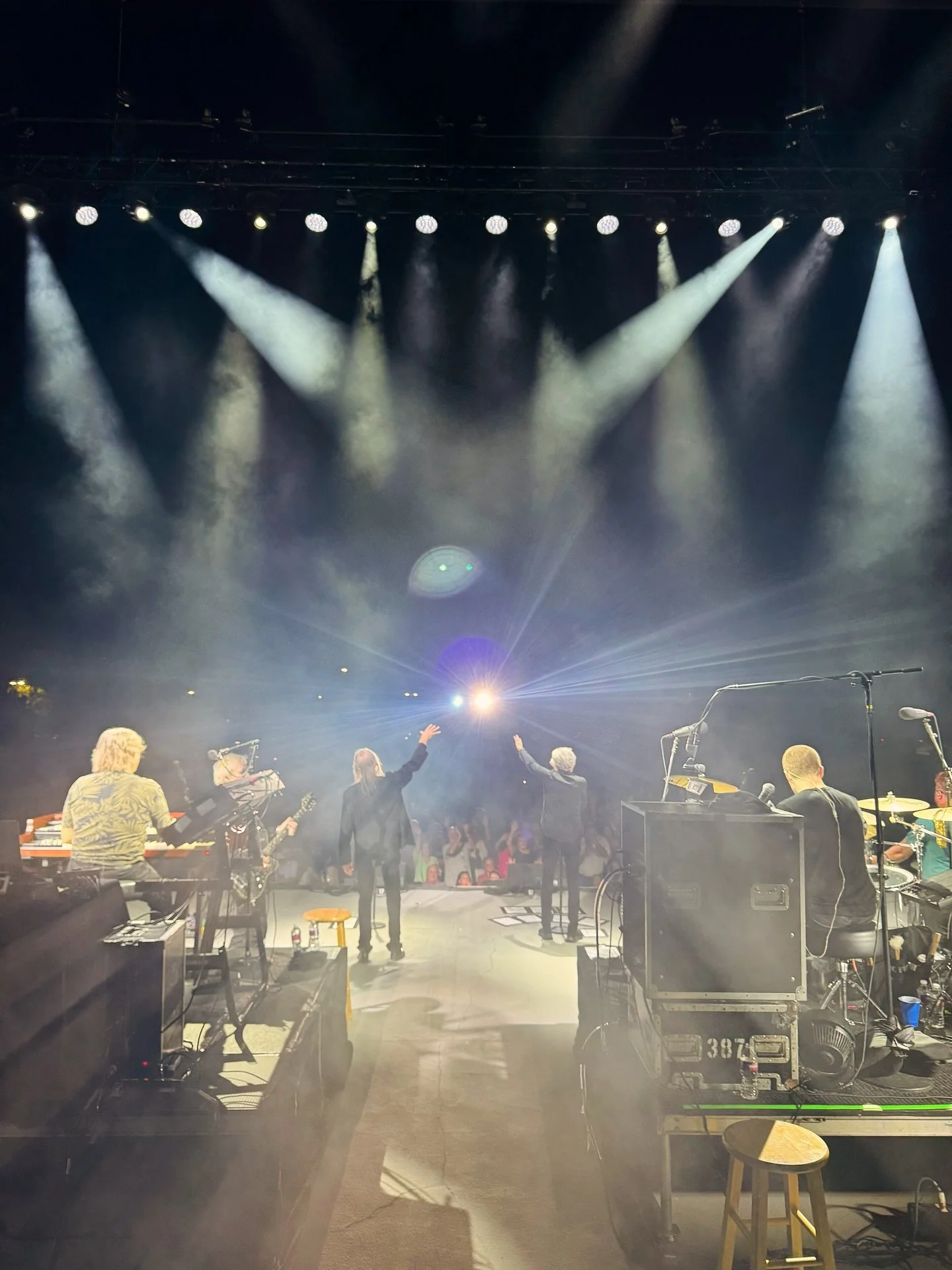 Three Dog Night has been having a blast out on the road this September! The tour continues with two fabulous shows in California this weekend! Hope to see YOU there!
9.13 Saratoga, CA
@mountainwinery amphitheater
9.14 Modesto, CA
@thefruityard