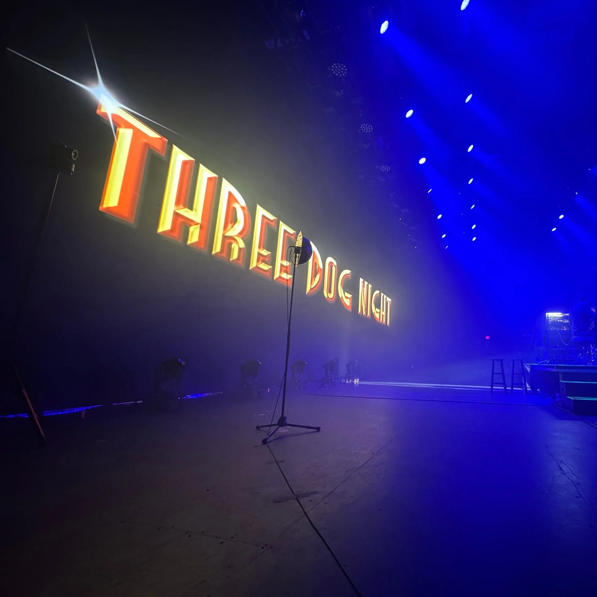 I received the news today that my former bandmate from Three Dog Night, Chuck Negron, passed away peacefully at his home.
When Chuck left the band 40 years ago, we rarely spoke and lost touch for much of that time. Five months ago, his wife Ami calle