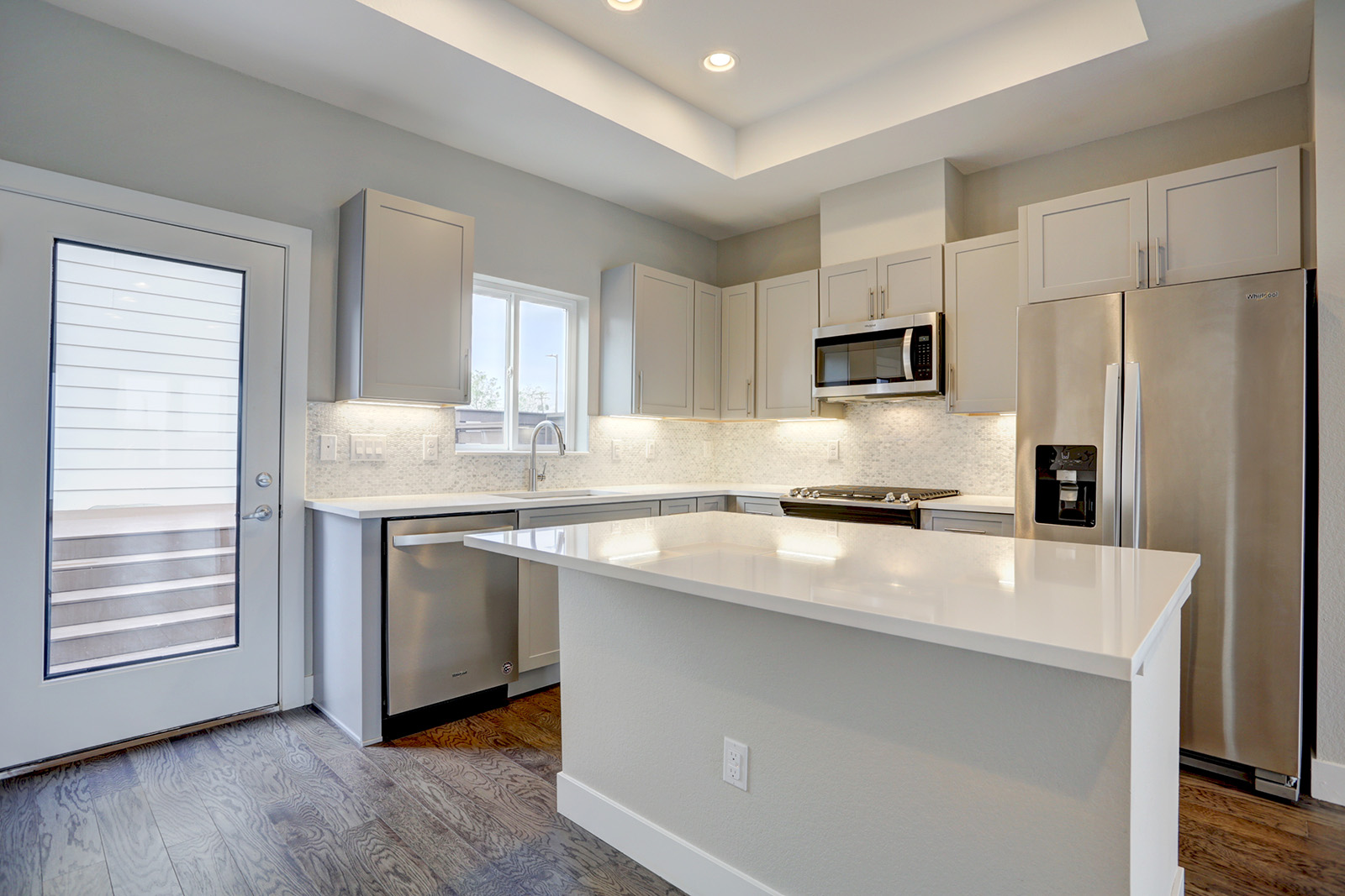 05_2890_W_Parkside_Place5_mls.jpg
