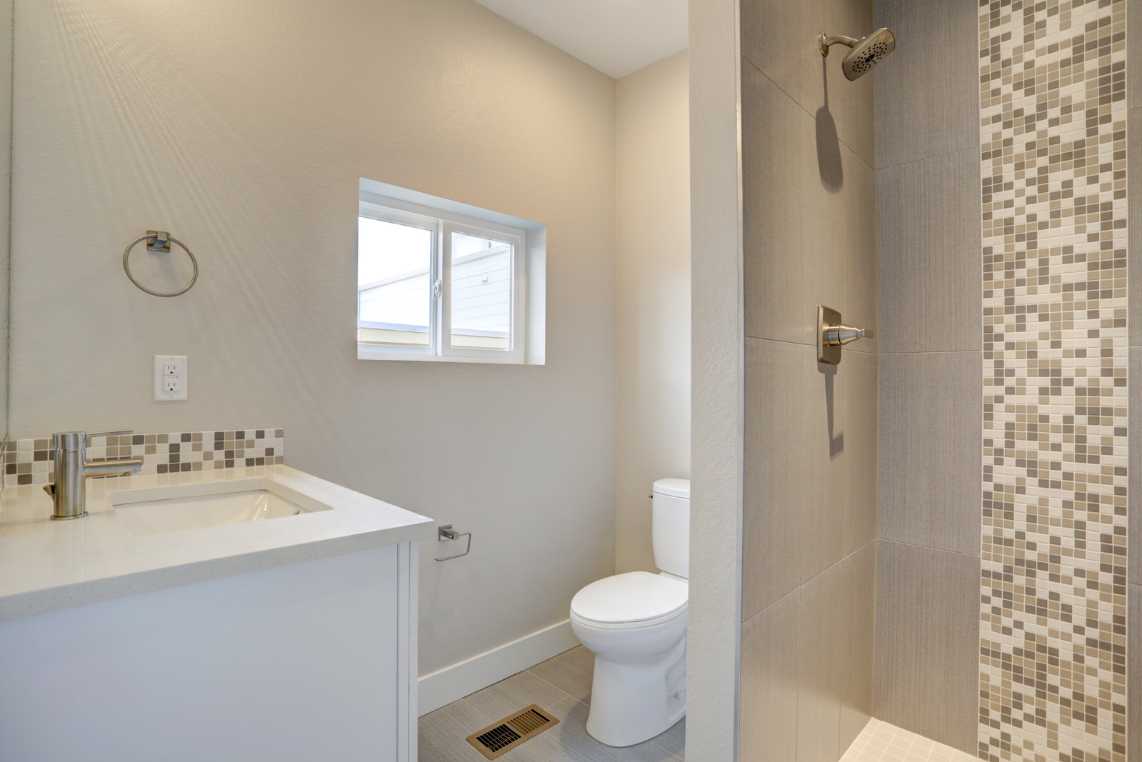 09_2884_W_Parkside_Place9_mls.jpg