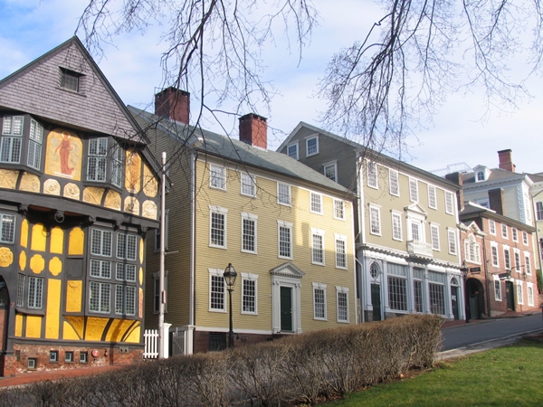 My studio is located on the first floor of the Deacon Taylor House at the Providence Art Club , it's the yellow colonial building. 