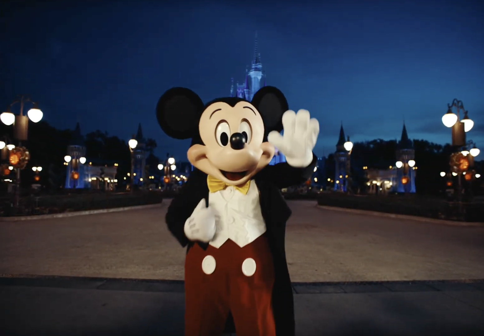  Agency: Yellow Shoes  Client: Walt Disney World&nbsp;  Director: Roman Rutten  Producer: Taryn Nagle&nbsp;  DP: Jordan Buck&nbsp; 
