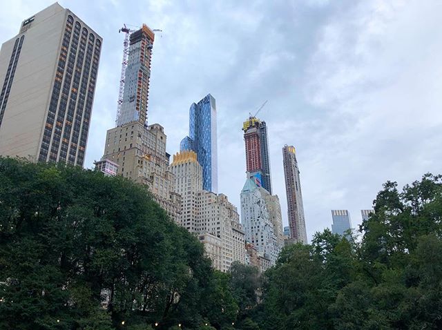 Nothing like spending the day looking up at the stunning skyscrapers rising high above Central Park as the Manhattan Skyline is fast changing and pushing the limits higher and higher. What do you think of all of the new ultra-luxury high-rise condo p