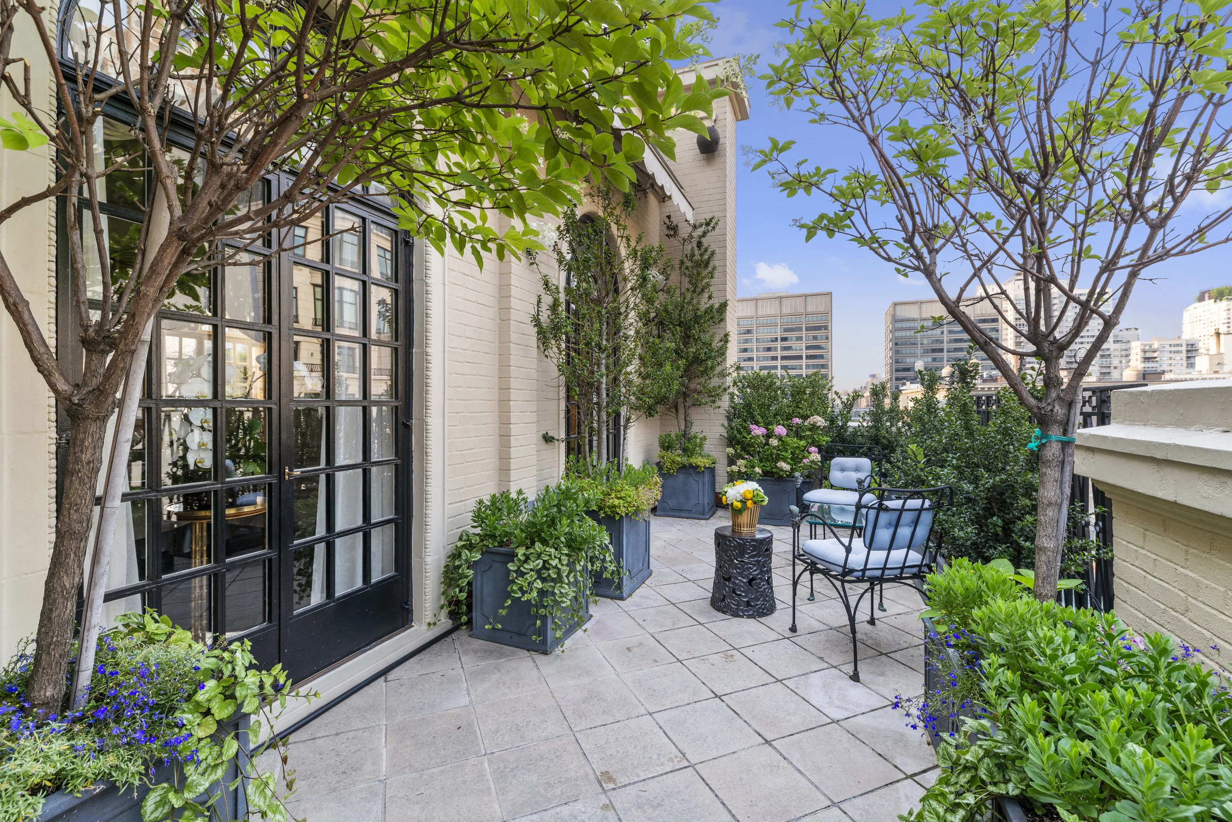 Curated visual reference: Gallery Detail: Step Inside A 22 Million Upper East Side Penthouse Originally