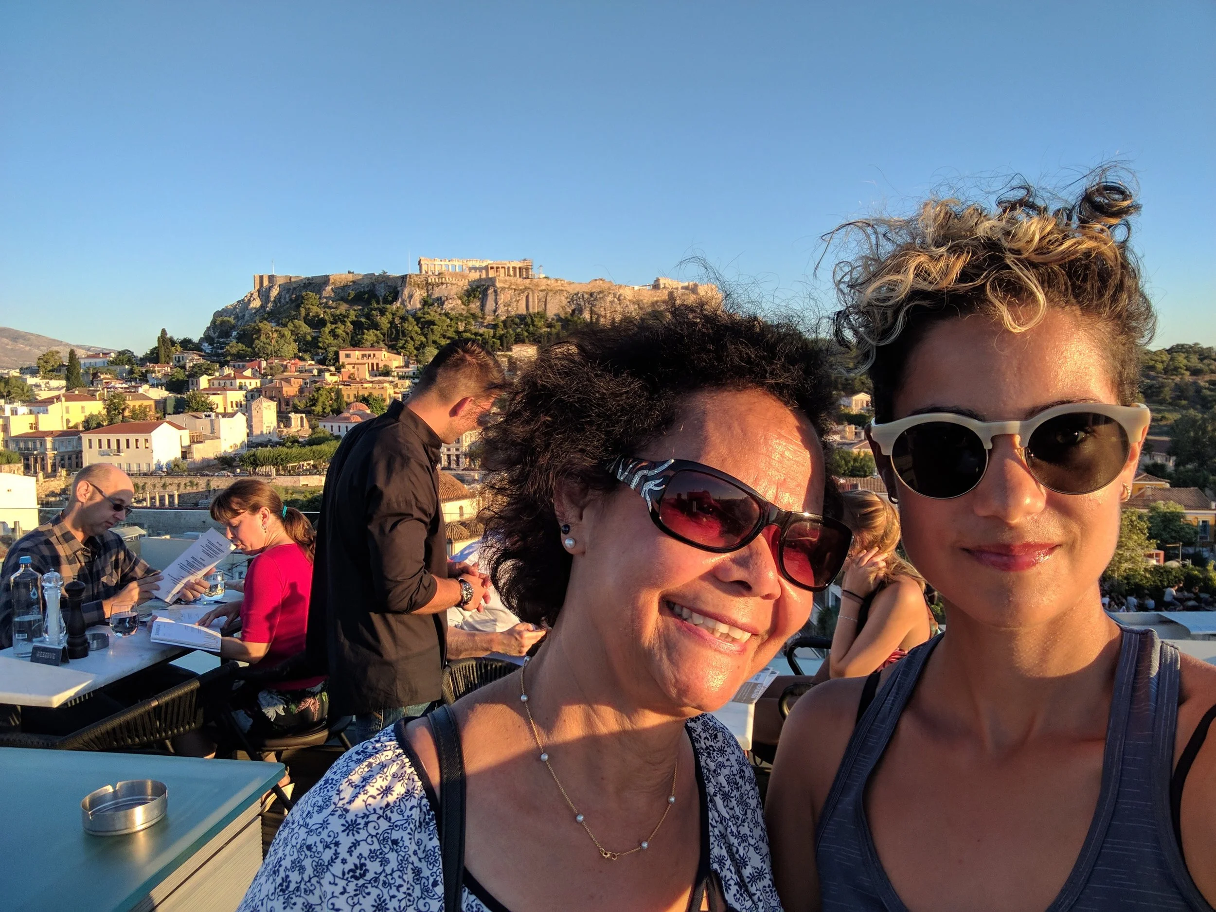 Rooftop bar + view of Acropolis = perfection