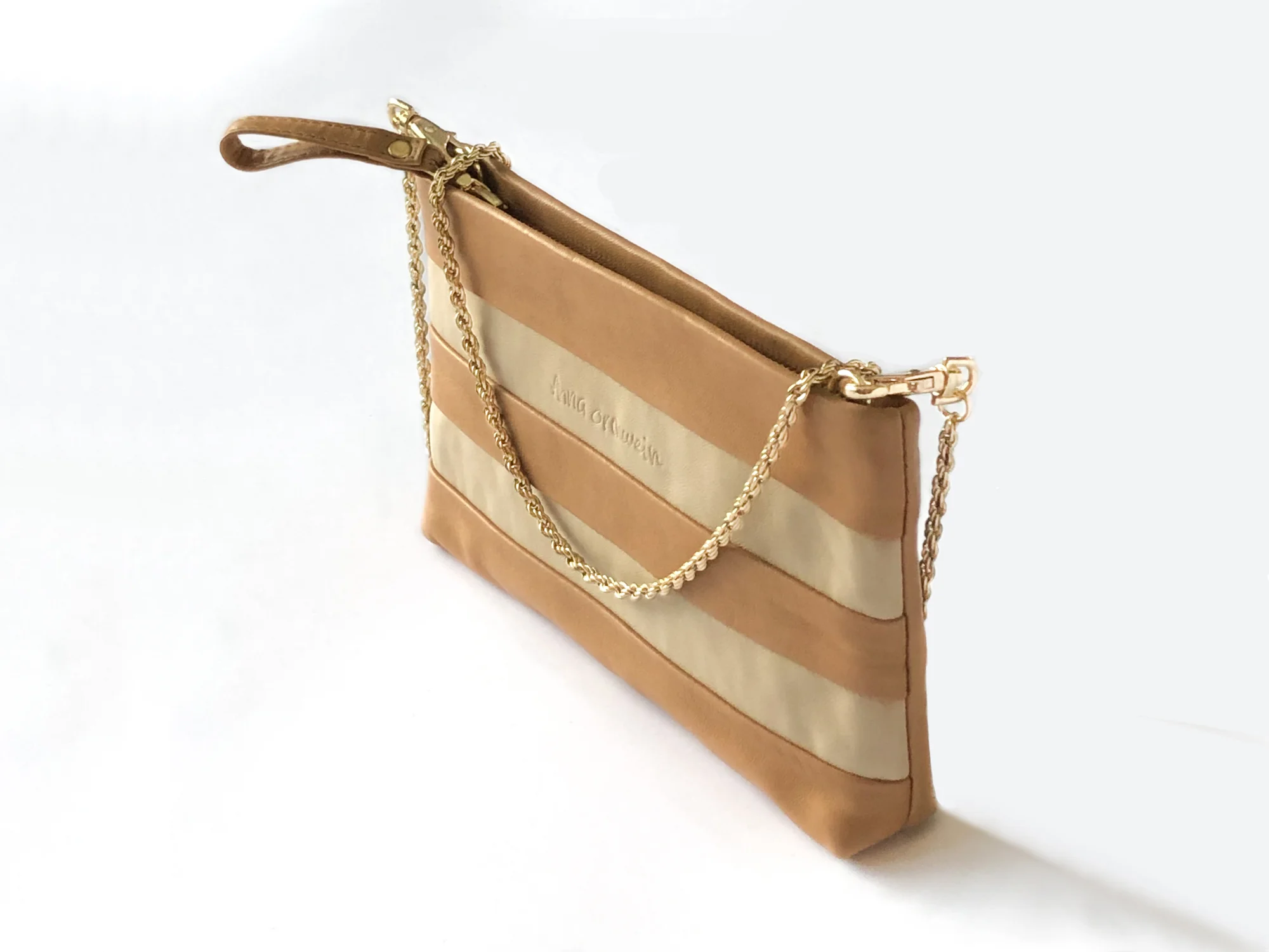 Pouchette_lambskin_stripe_camel.jpg