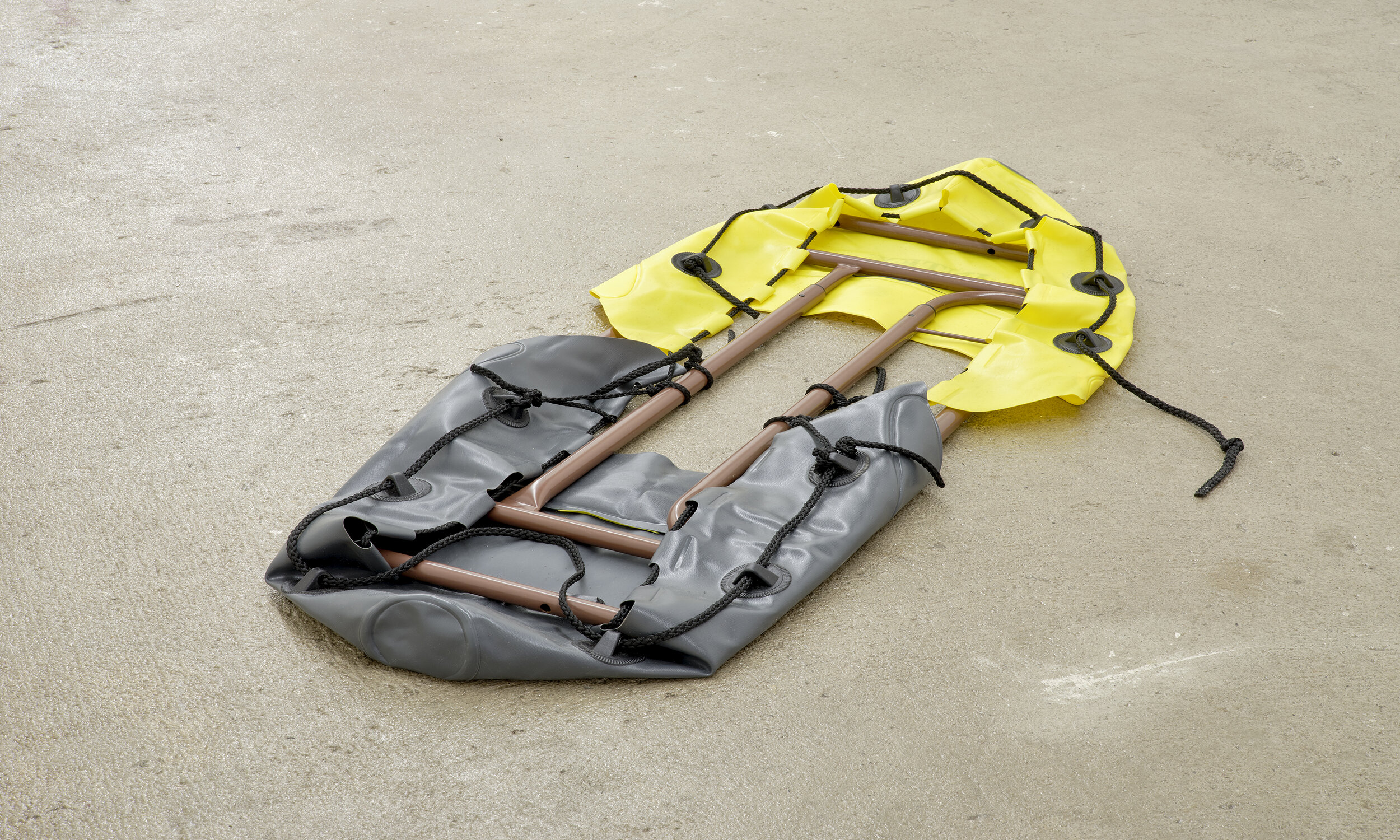  Bat-Ami Rivlin  Untitled (grab lines, grab handles) , 2021  &nbsp; inflatable kayak grab handles, metal frame  3 x 23 x 49 inches (8 x 58 x 122 cm) BR17 