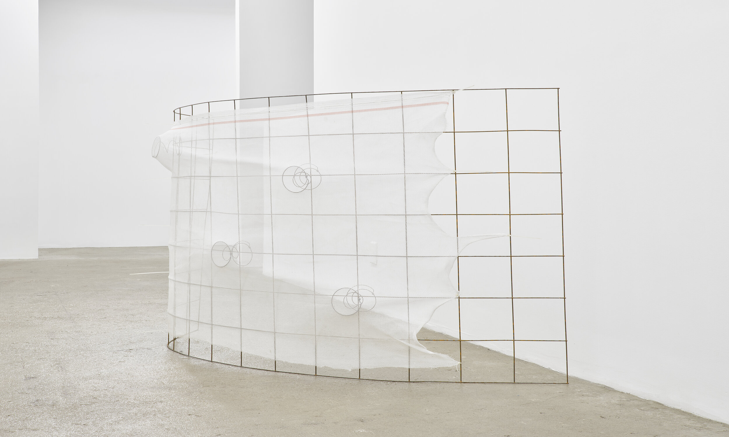  Bat-Ami Rivlin  Untitled (remesh, 4 springs, net, zip locks) , 2019 steel wire remesh, springs, debris safety netting, zip ties  42 x 69 x 27 inches (107 x 175 x 156 cm) BR9 