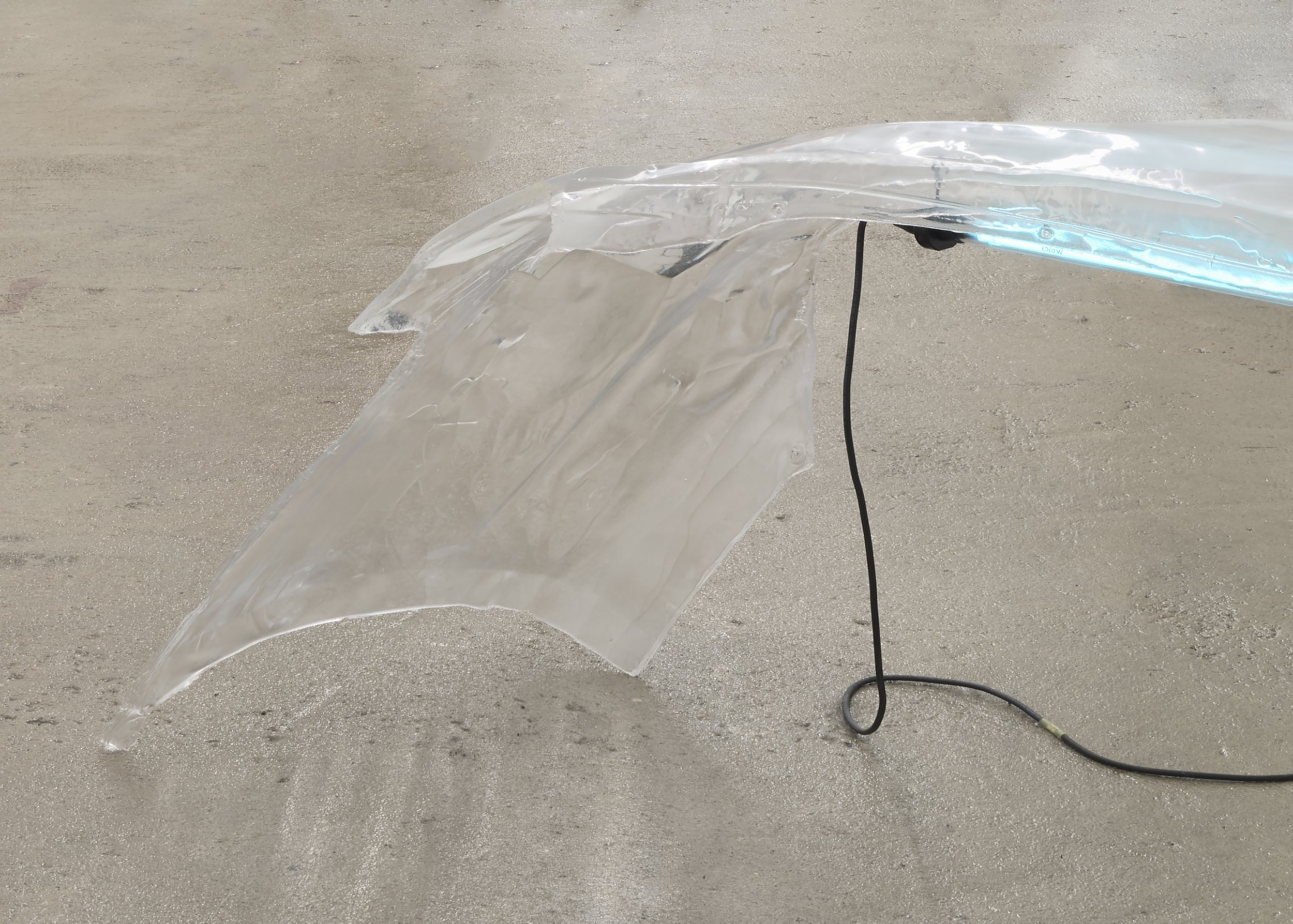  Dominic Palarchio  Untitled , 2021 (detail) cast urethane, automotive under body neon,  transformer, hardware  30 x 78 x 20 inches (76 x 198 x 51 cm) (DP2) 