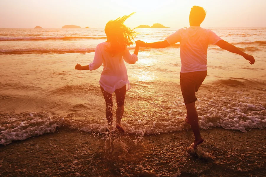 Ad_Zombies_Worlds_Best_Copywriting_Love_On_The_Beach.jpg