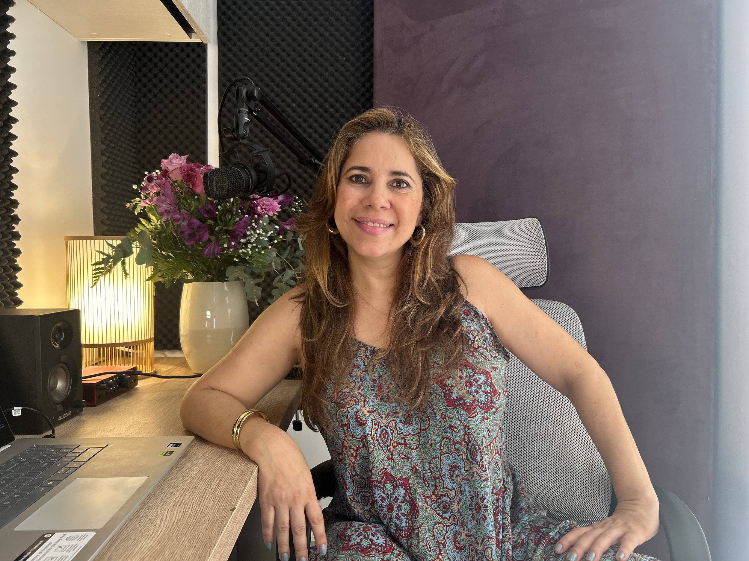 MARCELA LORIA.JPG