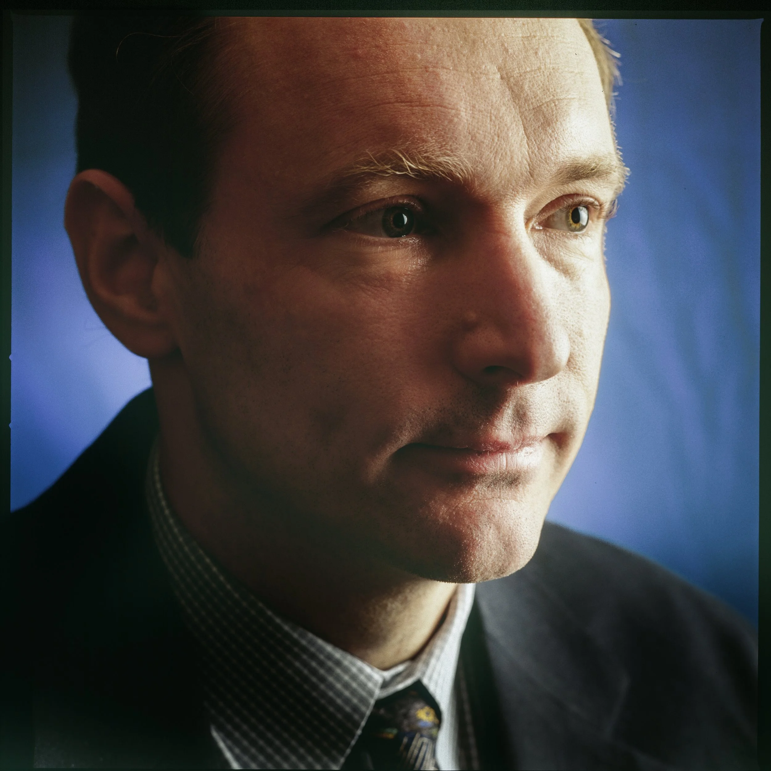  Sir Timothy John Berners-Lee&nbsp;is an English&nbsp; computer scientist &nbsp;best known as the inventor of the&nbsp; World Wide Web ,&nbsp; HTML , the&nbsp; URL &nbsp;system, and&nbsp; HTTP . He is a professorial research fellow at the&nbsp; Unive