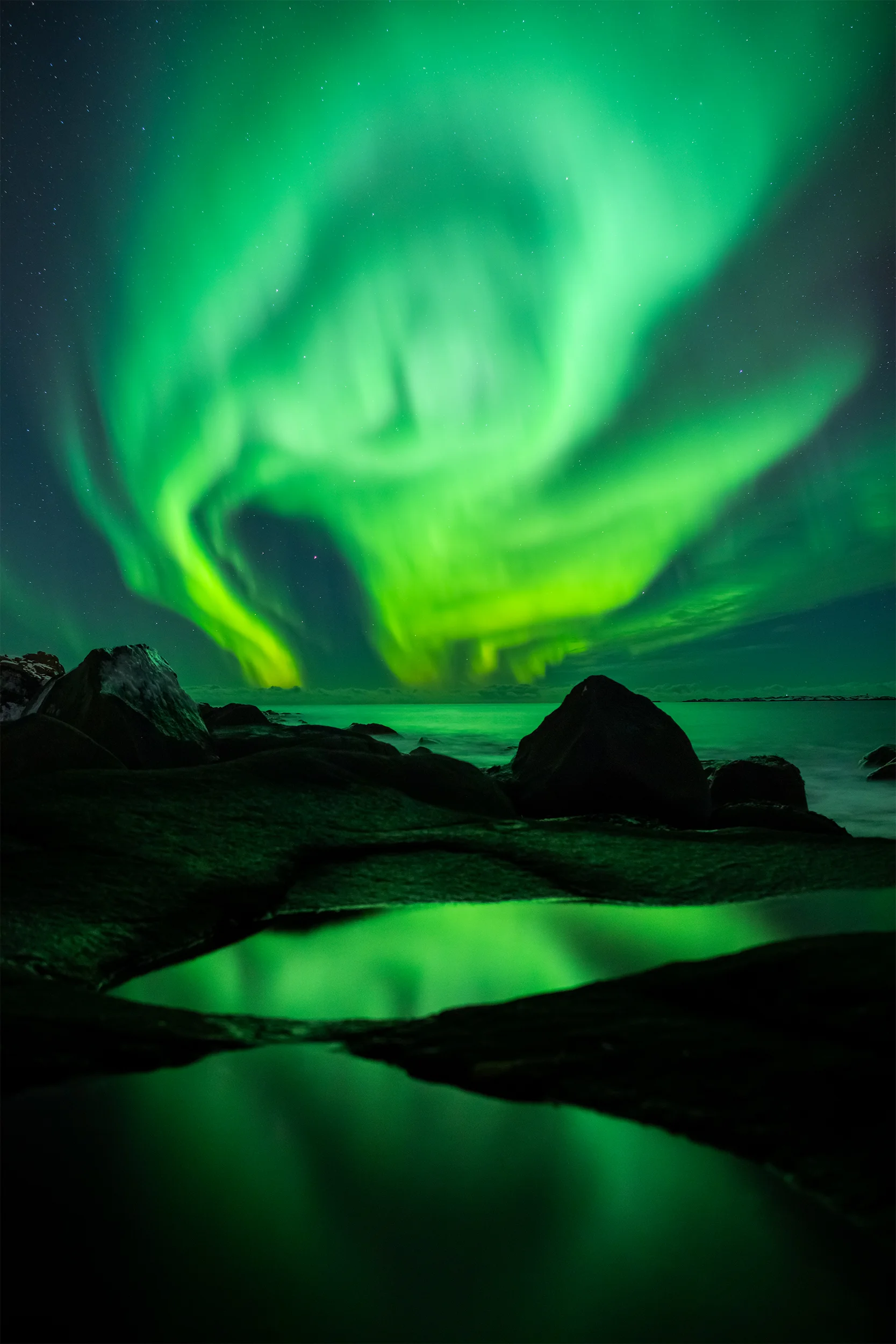 Uttakleiv Aurora Explosion.jpg