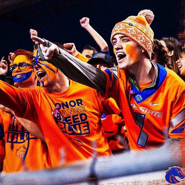 🔷 GAME DAY 🔶 
Who is READY?! Tonight @boisestatefootball plays Portland State.  Need a spot to tailgate and watch the game?! Albertsons on Broadway (@broadwayontherocks) is the place for all your viewing party needs.  @drinkbeerboise will be set up