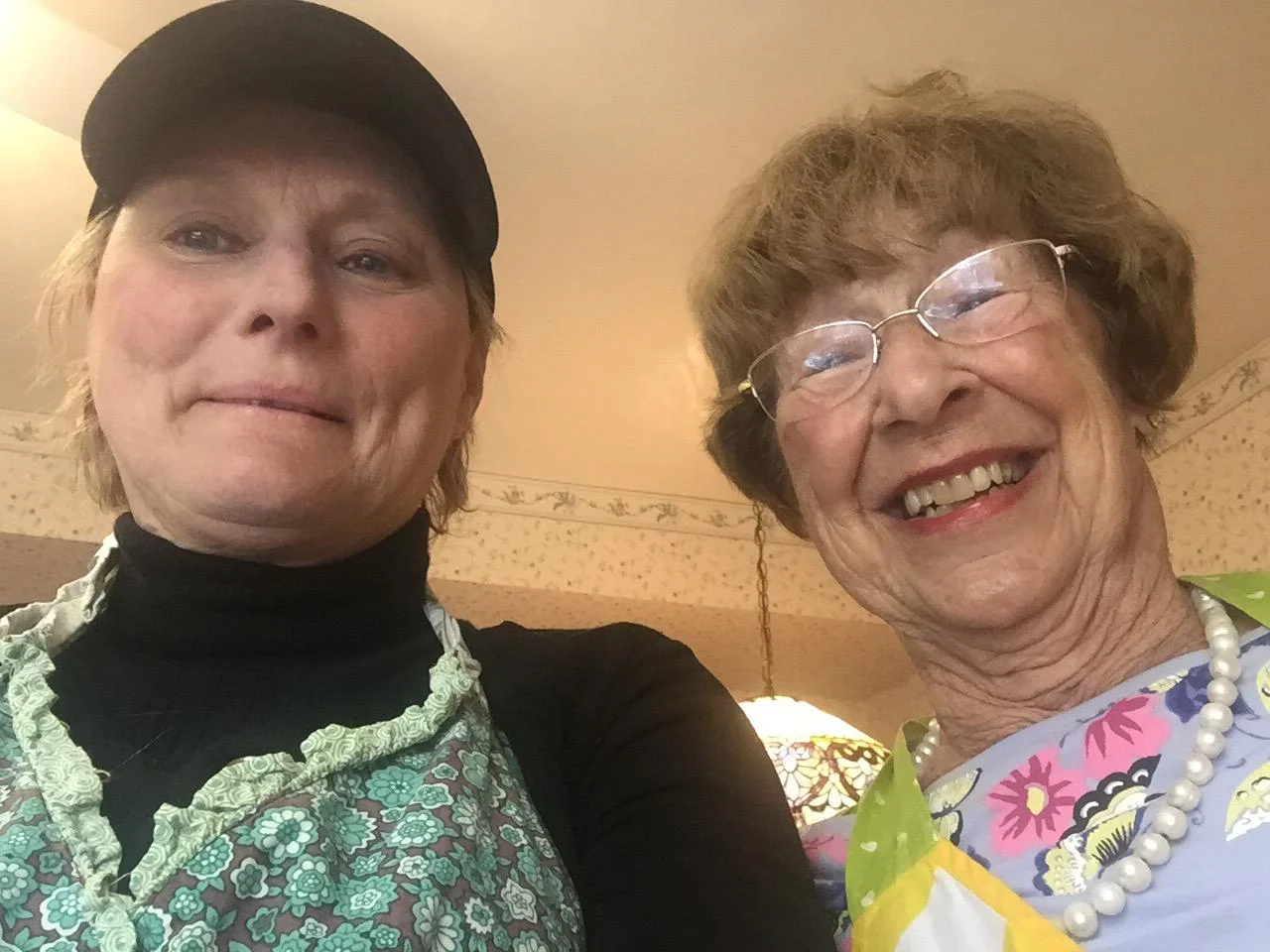 Caregiver with senior home care client in Roanoke, VA