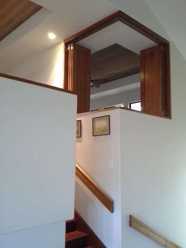 Upstairs For Sale House Or Lot