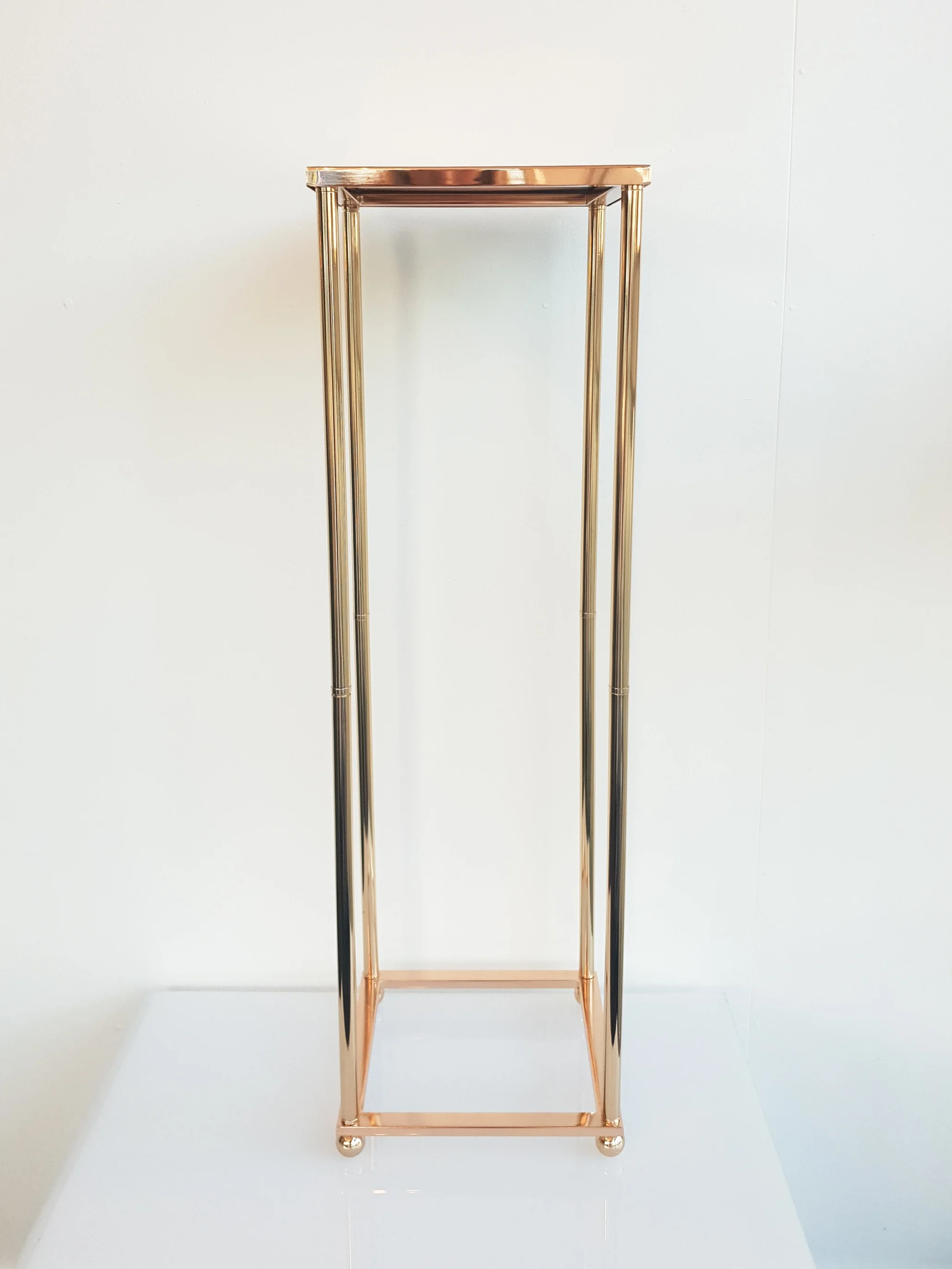 GOLD MIRRORED FLORAL STAND $35+GST