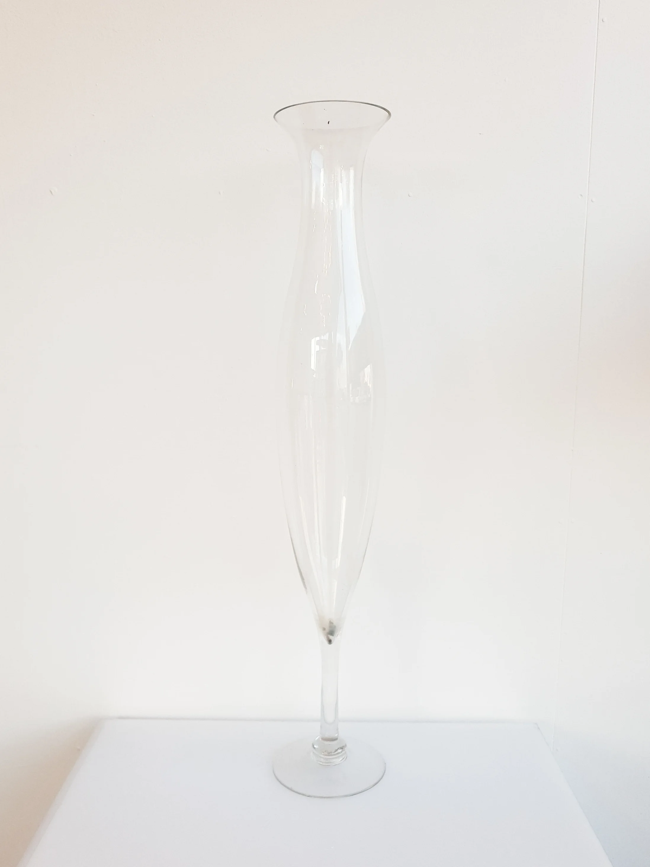 LILY VASE $15+GST