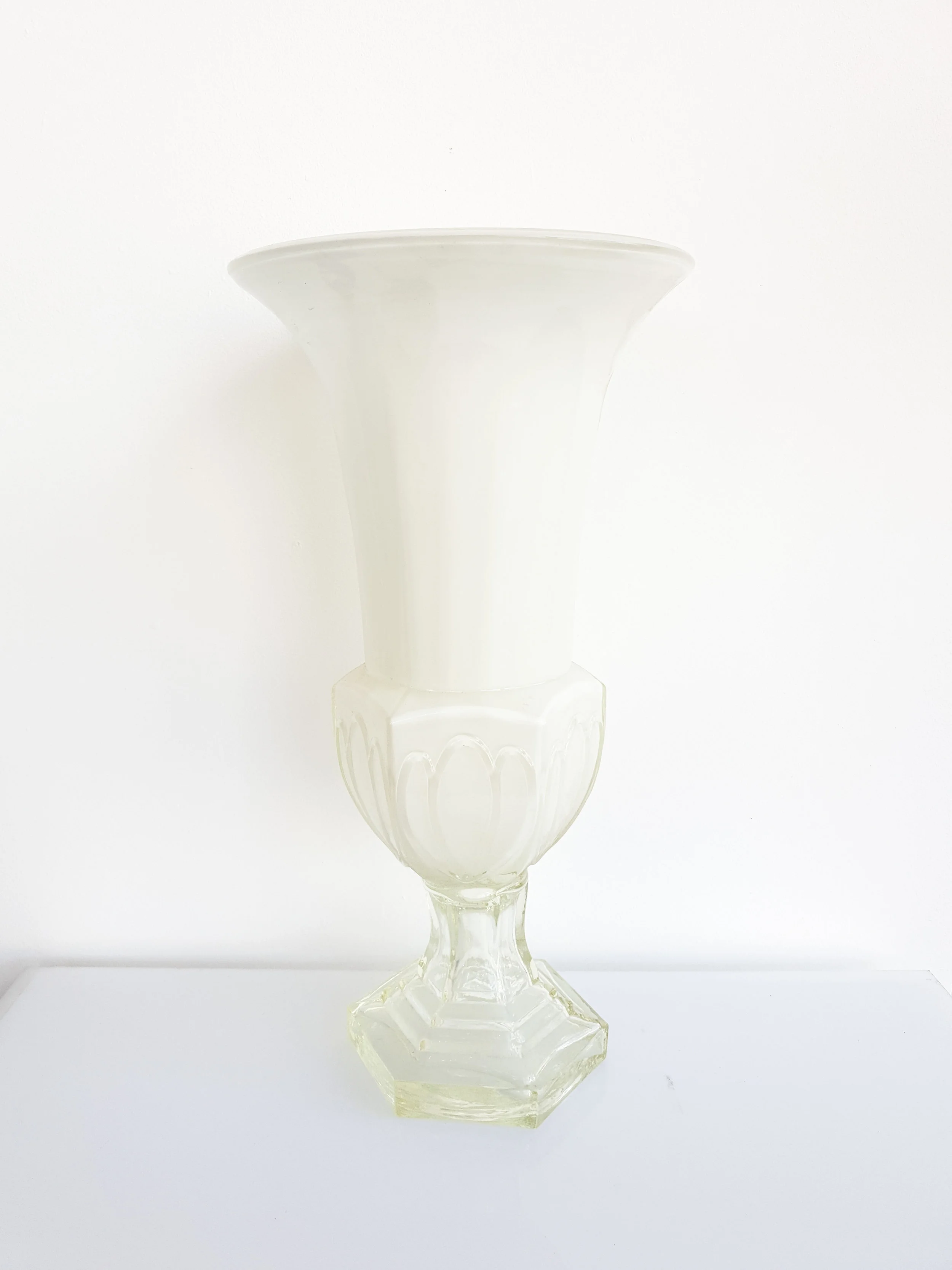 WHITE GLOSS PEDESTAL VASE $18+GST