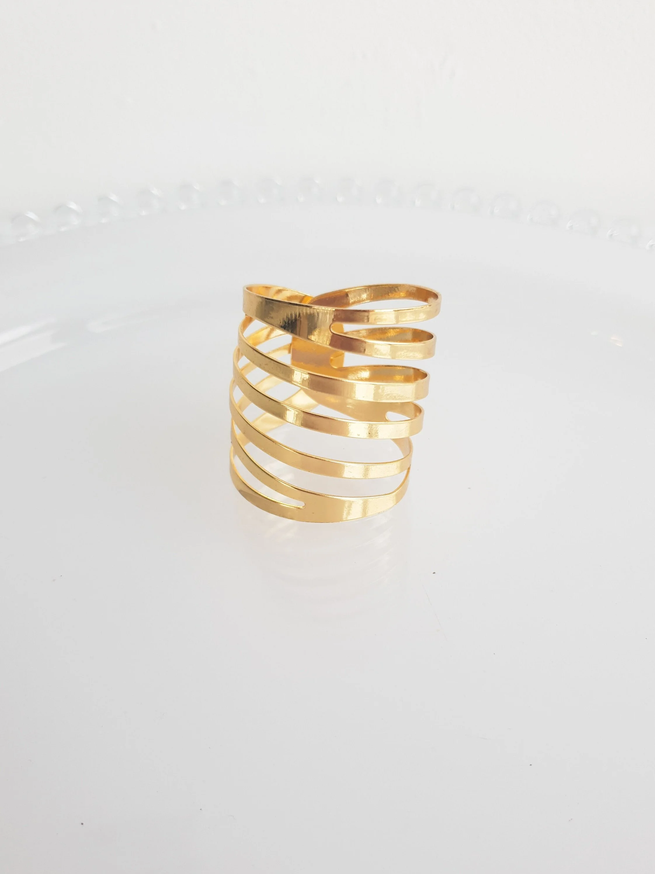 GOLD MODERN NAPKIN RING $1.50+GST