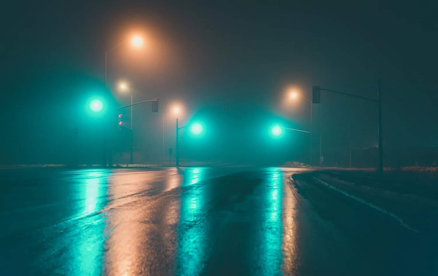  1/50, f/3.2, ISO 2000, 50mm 