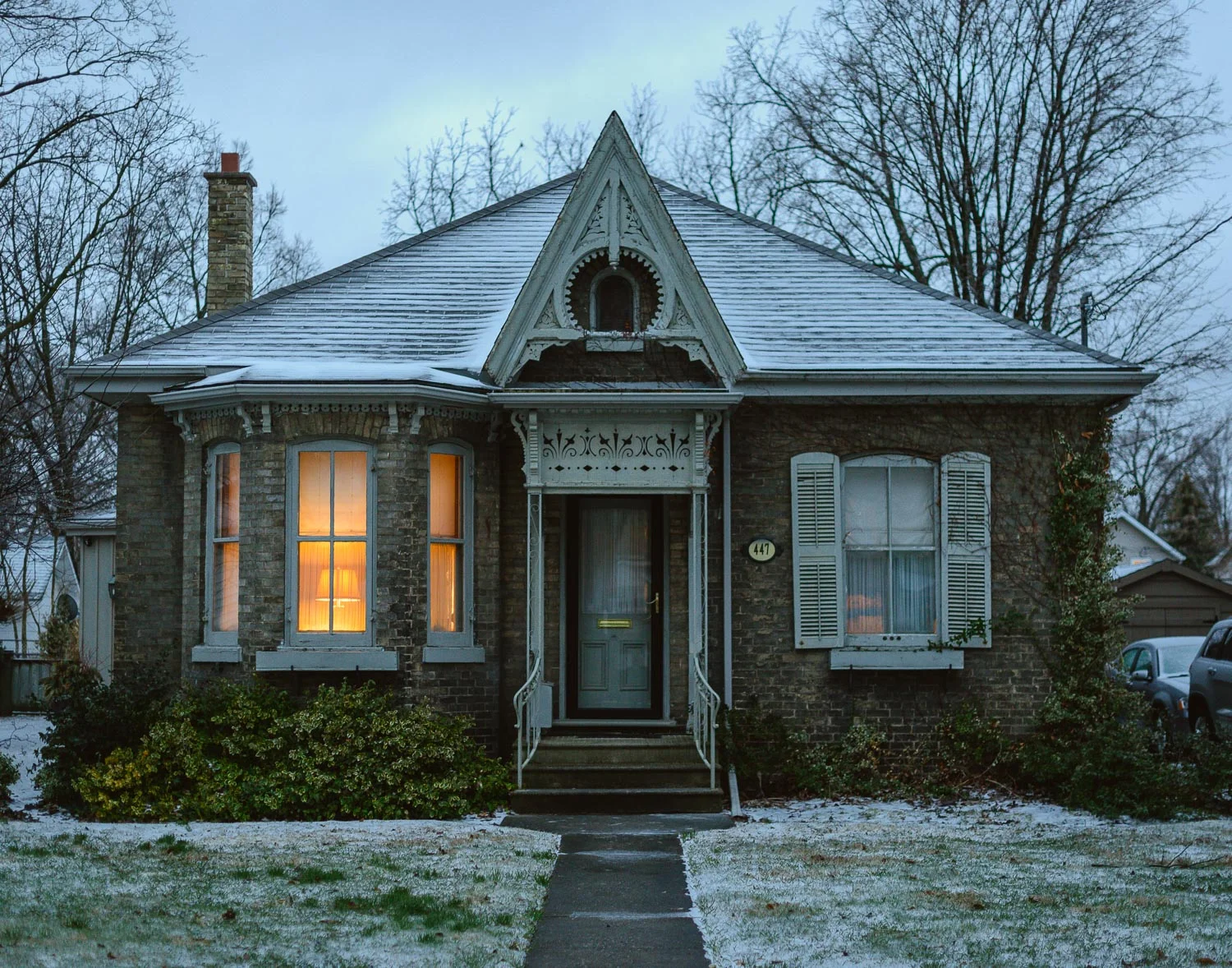  1/50, f/2, ISO 2500, 50mm 