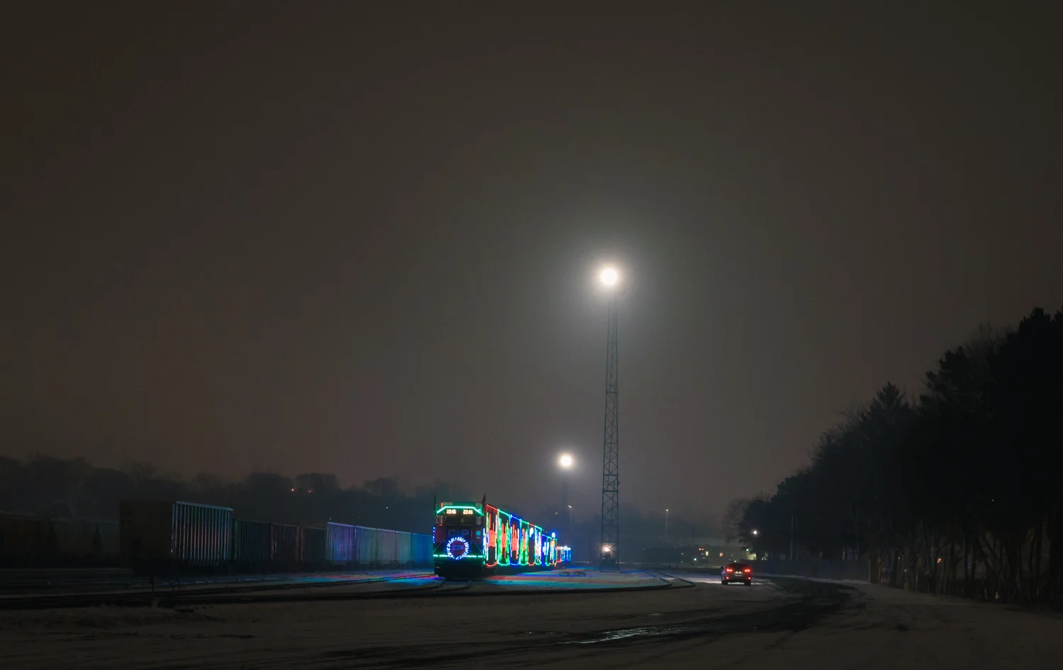  1/50, f/2.8, ISO 2000, 50mm 