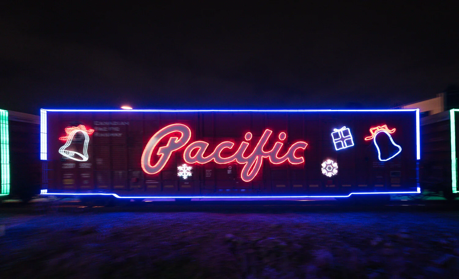  1/50, f/2.8, ISO 3200, 15mm 