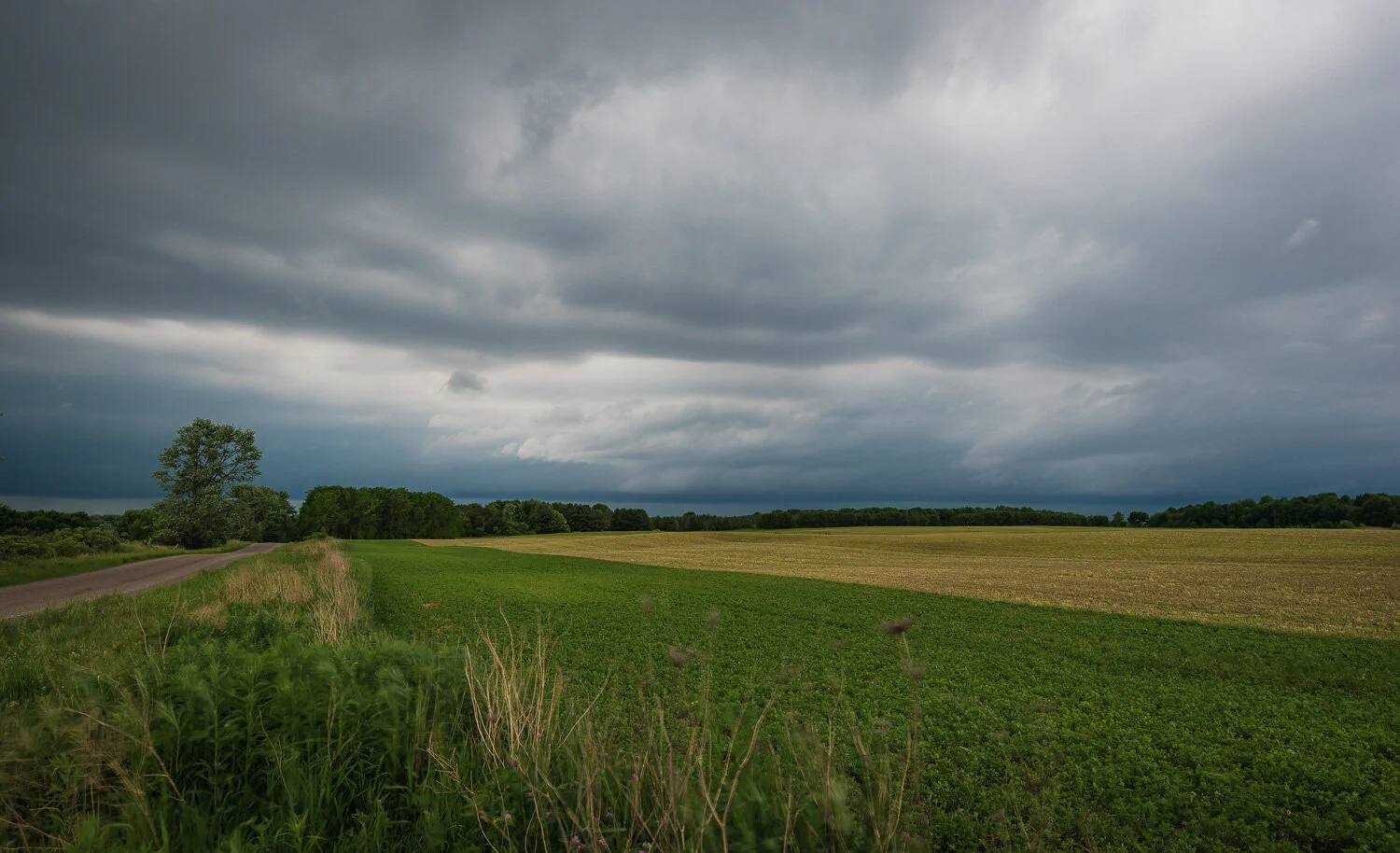  0.4 seconds, f/10, ISO 100, 22mm 