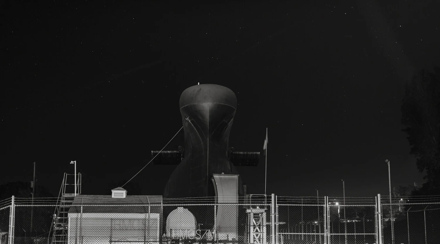  2 seconds, f/2.2, ISO 800, 50mm 
